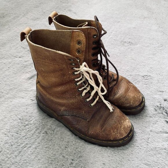 Vintage khaki Dr. Martens western combat boots - Picture 3 of 6